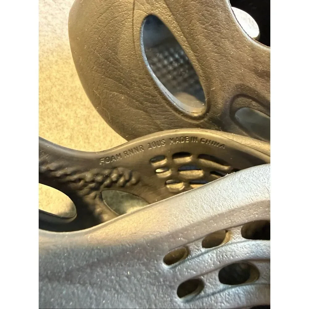 Yeezy adidas foam